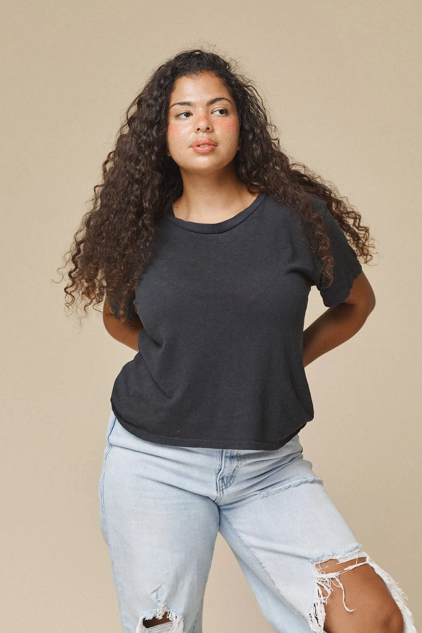 Cropped Lorel Tee