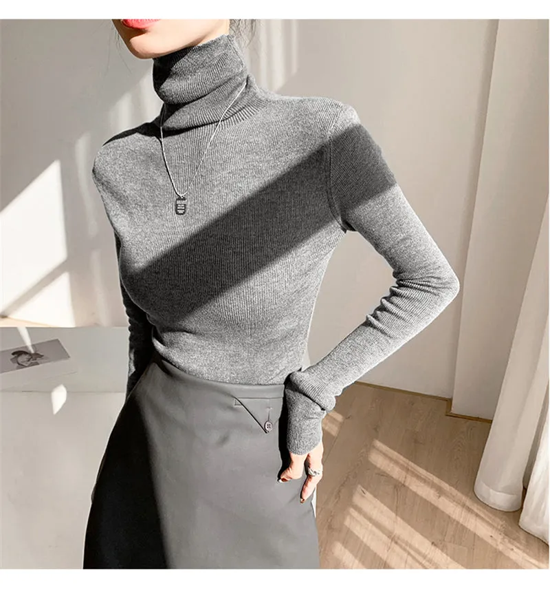 Jade Woman Slim Soft Basic Sweater