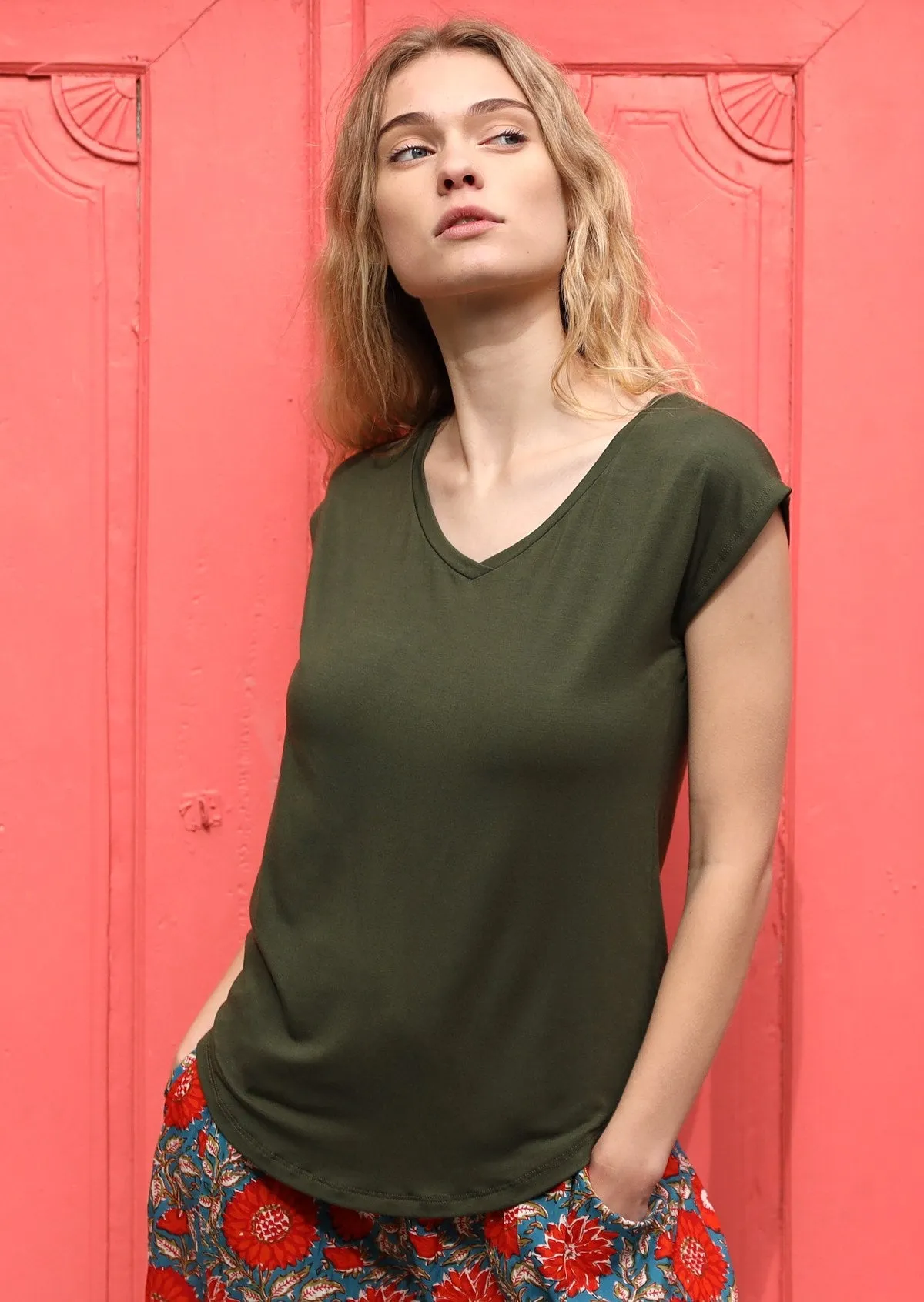 Simple Top V-neck Olive